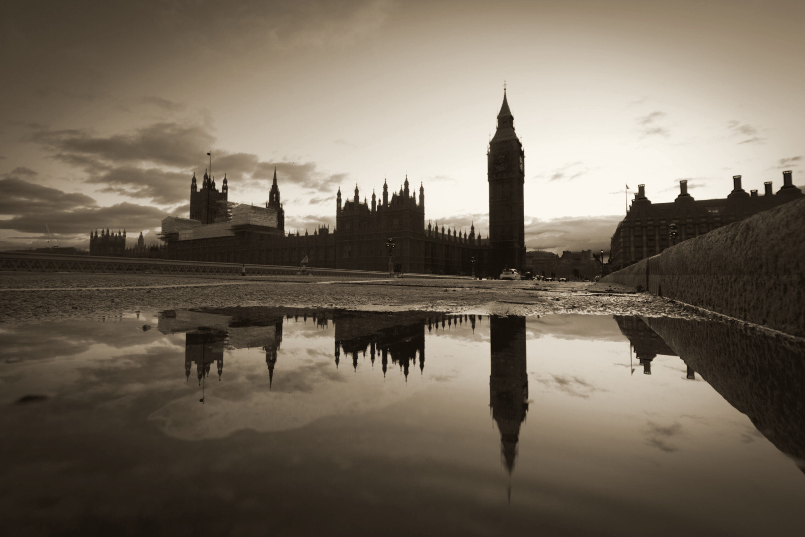 Big Ben in London, certified translations for the United Kingdom